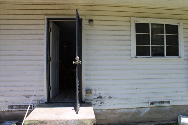 2406 E Illinois Avenue, Dallas, TX 75216