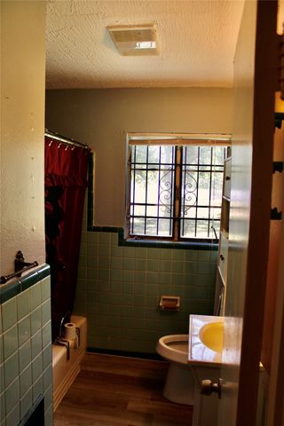 2406 E Illinois Avenue, Dallas, TX 75216