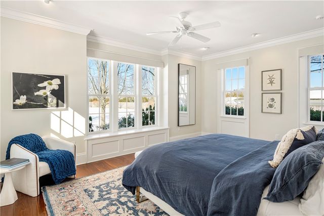 231 Carnegie Harbor Drive, Portsmouth, RI 02871