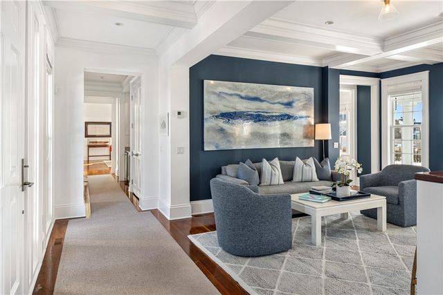 231 Carnegie Harbor Drive, Portsmouth, RI 02871