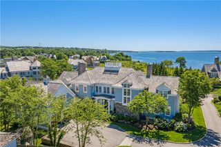 231 Carnegie Harbor Drive, Portsmouth, RI 02871