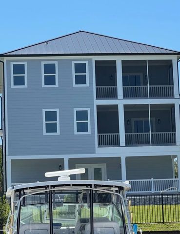 1316 Marina Bay Dr., North Myrtle Beach, SC 29582
