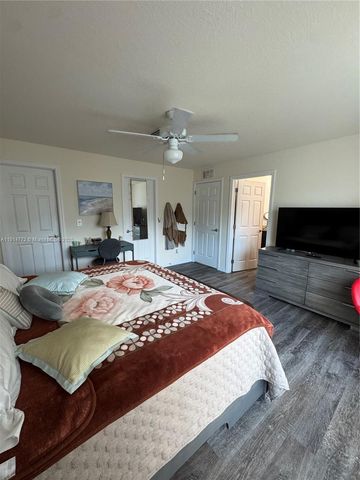 1201 BANJO CT, Other City - In The State Of Florida, FL 33935