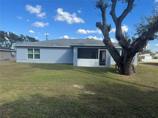 1201 BANJO CT, Other City - In The State Of Florida, FL 33935