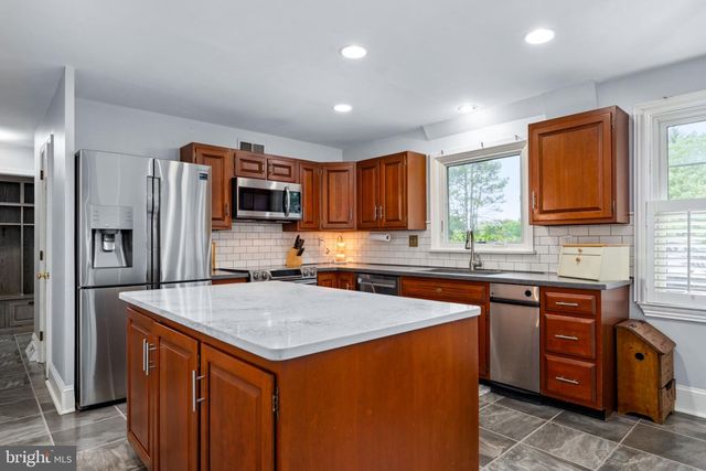 202 CAIN RUE, Newark, DE 19711