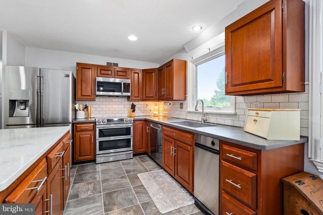 202 CAIN RUE, Newark, DE 19711