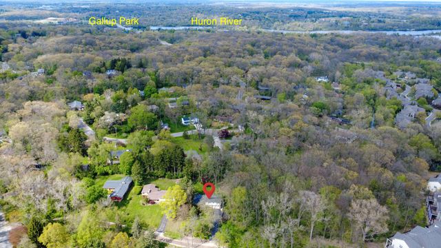 3091 Warwick Road, Ann Arbor, MI 48104