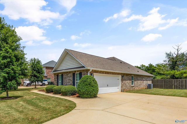 207 Somer Bridge Drive, Huntsville, AL 35811