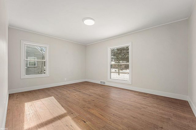 23558 Russell Street, Southfield, MI 48075