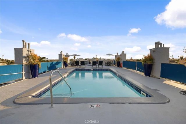 1355 N Sierra Bonita 208, Los Angeles, CA 90046