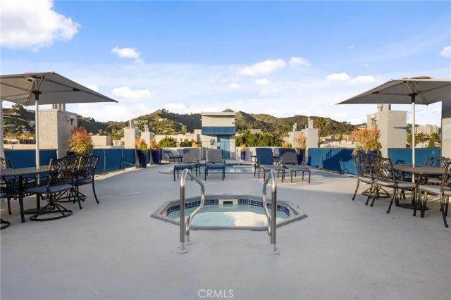 1355 N Sierra Bonita 208, Los Angeles, CA 90046