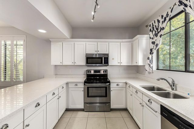 2315 N 52nd Street 110, Phoenix, AZ 85008