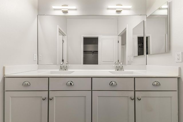 2315 N 52nd Street 110, Phoenix, AZ 85008