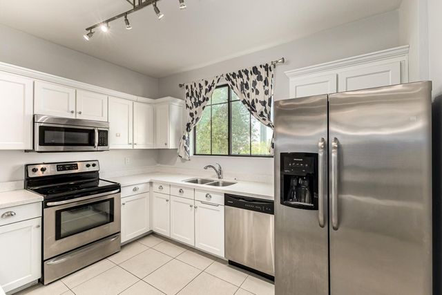 2315 N 52nd Street 110, Phoenix, AZ 85008