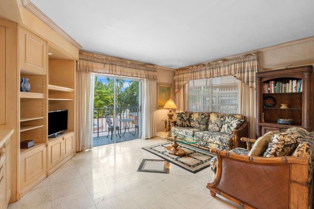 1840 Dewey St 101, Hollywood, FL 33020