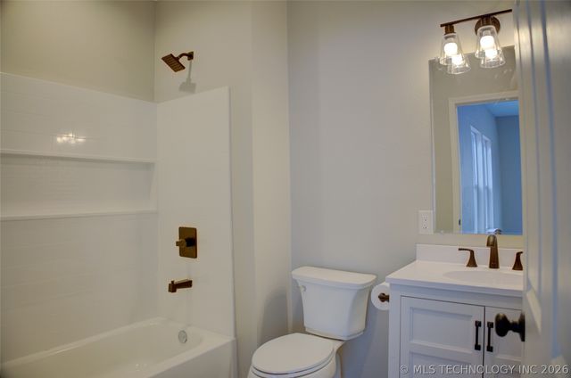1106 E 6th Street, Okmulgee, OK 74447
