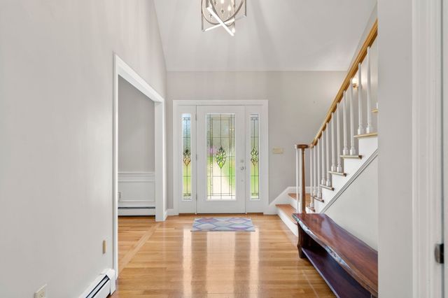 19 Devonshire Road, Middleton, MA 01949