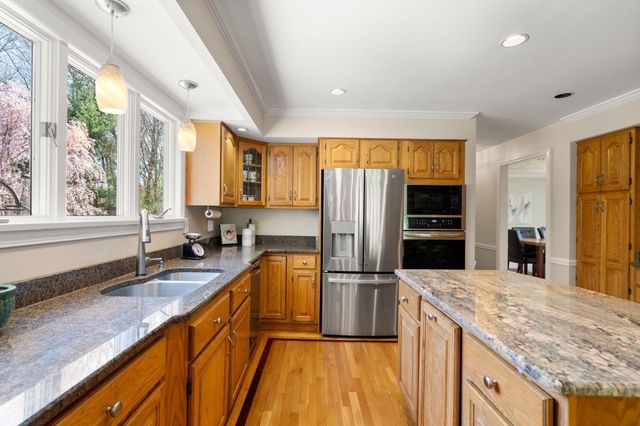 19 Devonshire Road, Middleton, MA 01949