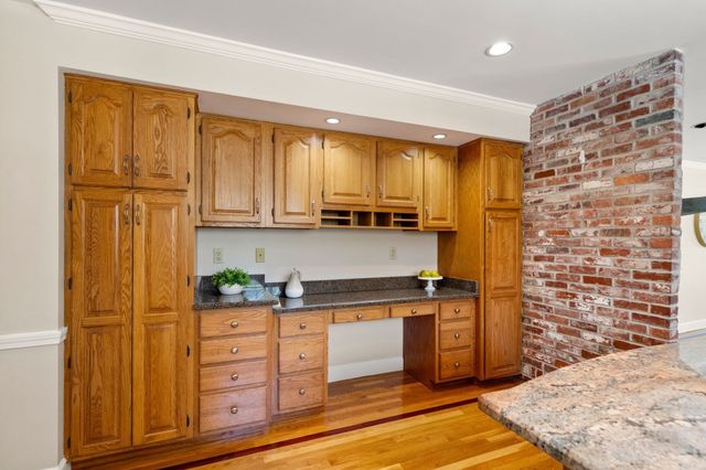 19 Devonshire Road, Middleton, MA 01949