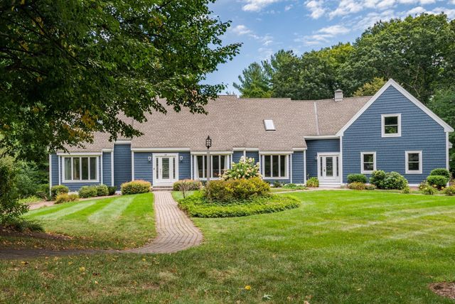 19 Devonshire Road, Middleton, MA 01949