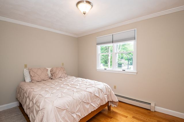 19 Devonshire Road, Middleton, MA 01949