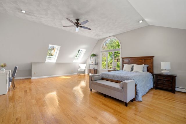 19 Devonshire Road, Middleton, MA 01949