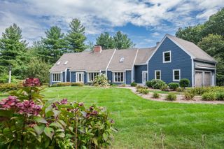 19 Devonshire Road, Middleton, MA 01949