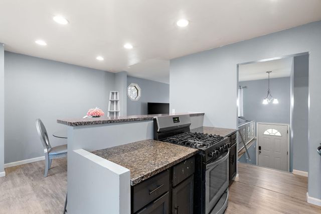 8014 Chase Place, Merrillville, IN 46410