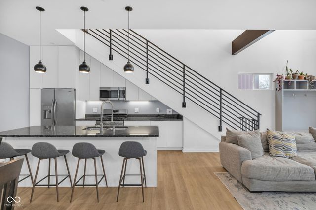 2122 Woodlawn Avenue, Indianapolis, IN 46203