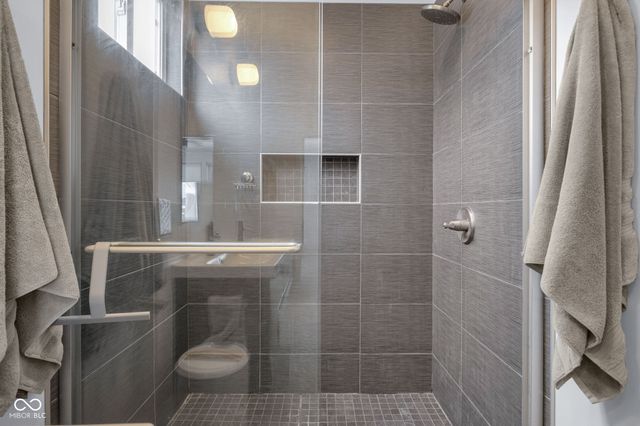 2122 Woodlawn Avenue, Indianapolis, IN 46203