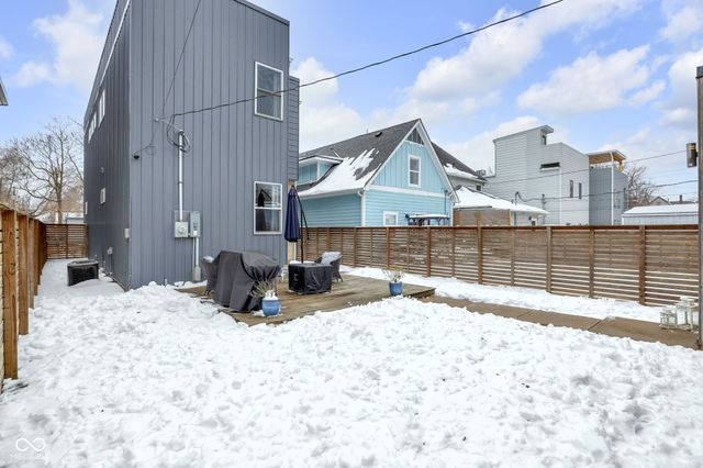 2122 Woodlawn Avenue, Indianapolis, IN 46203