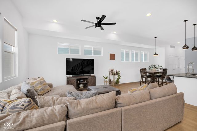 2122 Woodlawn Avenue, Indianapolis, IN 46203