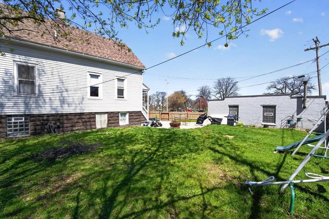 2469 Chase AVENUE, Milwaukee, WI 53207