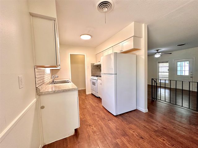 1500 Brandt DR, Austin, TX 78742