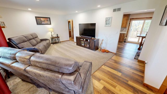 14919 Cedardale Road, Paynesville, MN 56362