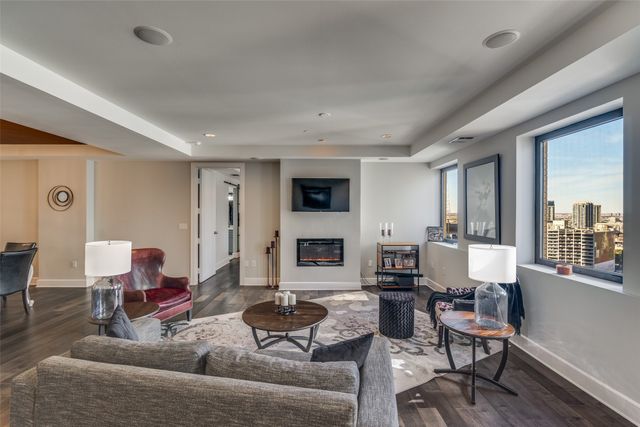 1505 Elm Street 1504, Dallas, TX 75201