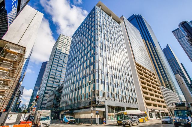 1505 Elm Street 1504, Dallas, TX 75201