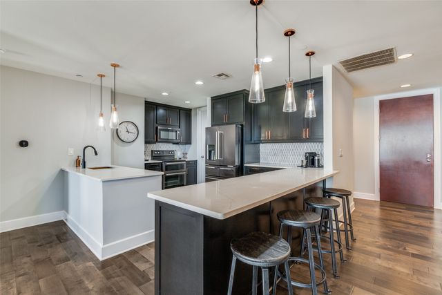 1505 Elm Street 1504, Dallas, TX 75201