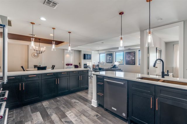 1505 Elm Street 1504, Dallas, TX 75201