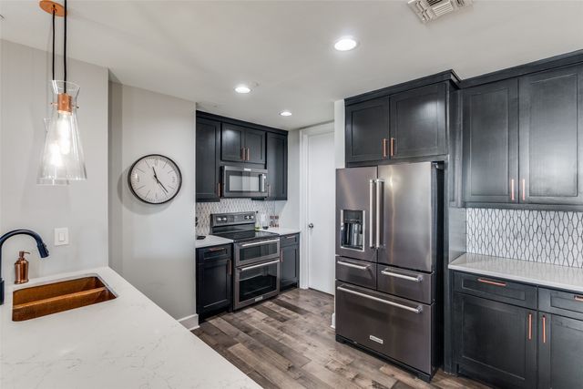 1505 Elm Street 1504, Dallas, TX 75201