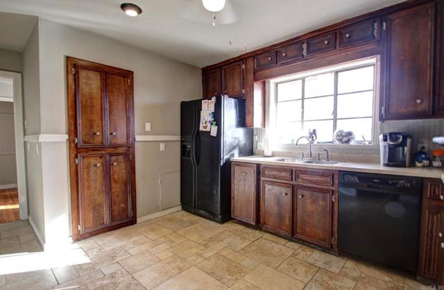 4812 Lochridge Rd, North Little Rock, AR 72116