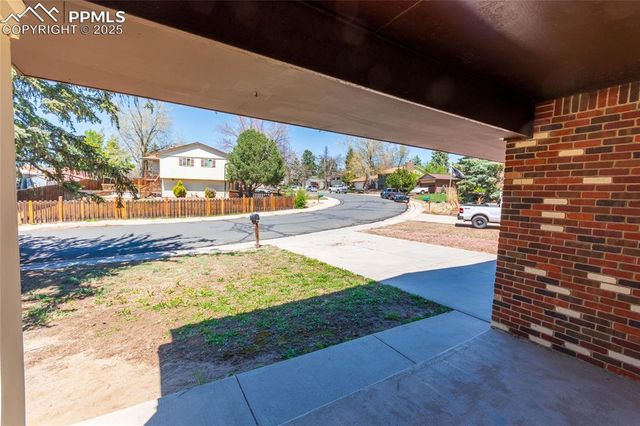 2103 E Greenwich Circle, Colorado Springs, CO 80909