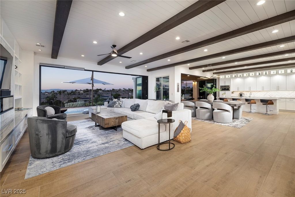 2840 Foxtail Creek Avenue, Henderson, NV 89052