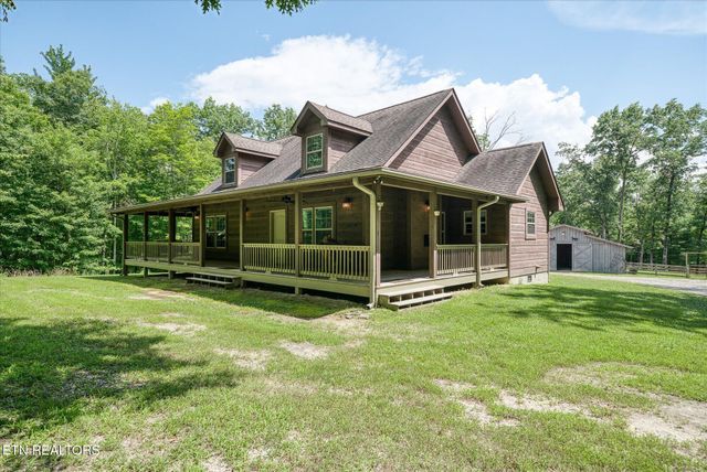 424 Wilderness Lane, Jamestown, TN 38556