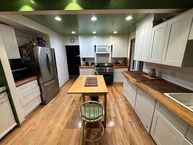 111 Sylvan Way, La Honda, CA 94020