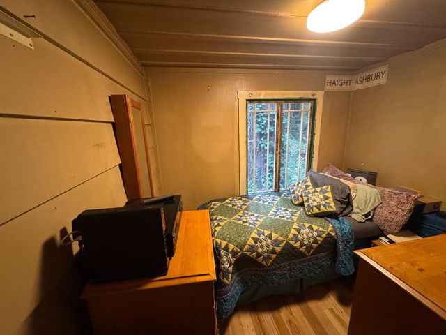 111 Sylvan Way, La Honda, CA 94020