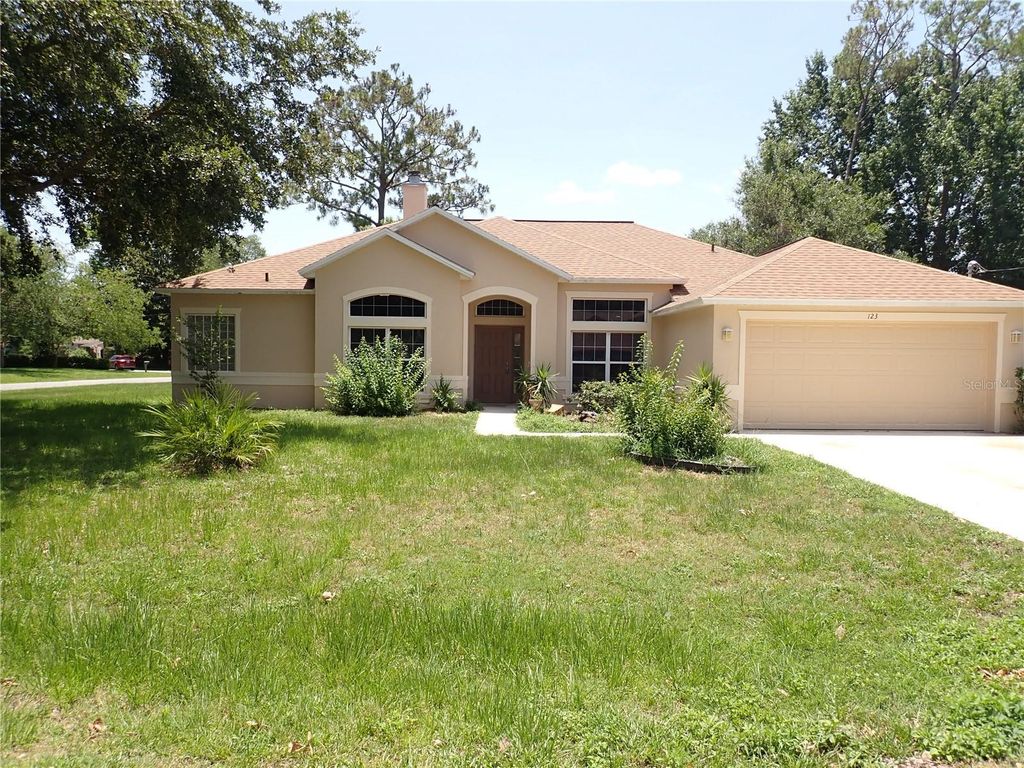 132 BERKSHIRE LANE, Palm Coast, FL 32137