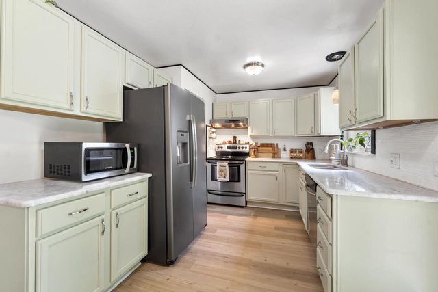 529 NEWTOLS STREET, Green Bay, WI 54302