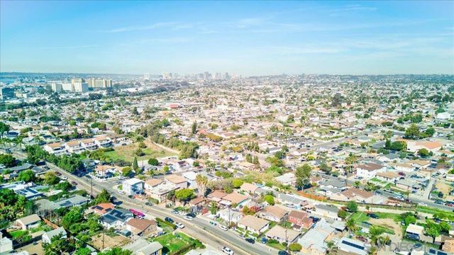 4250 4252 DIVISION, San Diego, CA 92113