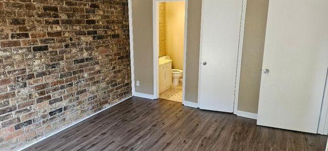 8941 Gaylord Street 209, Hedwig Village, TX 77024